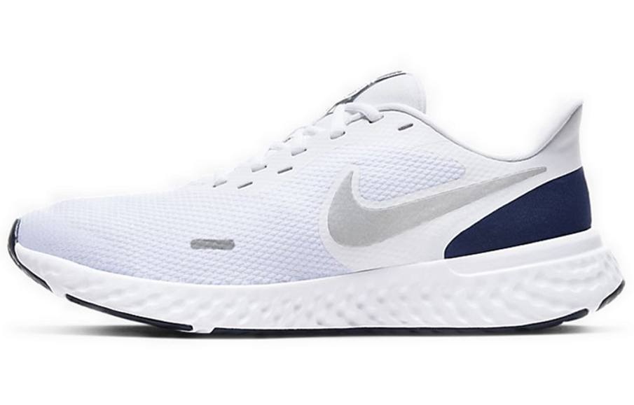 Фото № 1 с приближением к товару «‎ Nike REVOLUTION 5 Running shoes WhiteSilver»