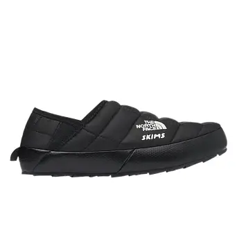 SKIMS x The North Face Women's Thermoball Traction Mule 5 Onyx - 1