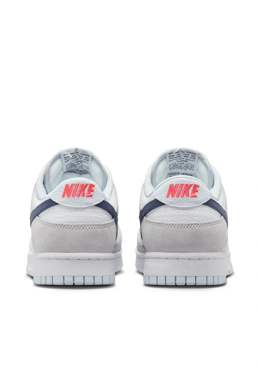 Фото № 3 с приближением к товару «‎NIKE DUNK LOW SD»