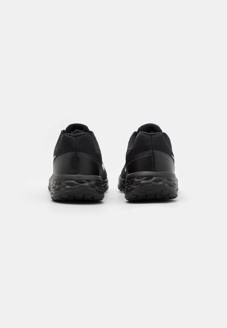 Фото № 1 с приближением к товару «‎Nike Revolution 6»