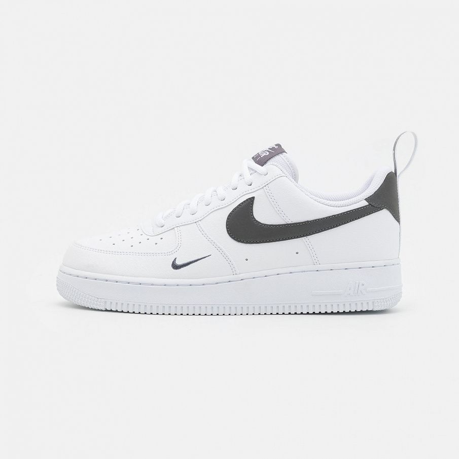 Фото № 1 с приближением к товару «‎Nike Air Force 1 07 Lv8 UT TU »