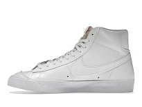Фото № 3 с приближением к товару «‎Nike Blazer 77 Vintage Mid Triple White»