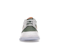 Фото № 2 с приближением к товару «‎Nike Dunk Low SE NY vs. NY»