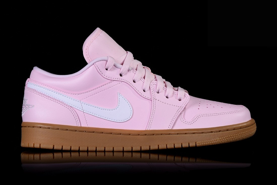 Фото № 2 с приближением к товару «‎Air Jordan 1 Low "Pink Gum" For Women Pink»