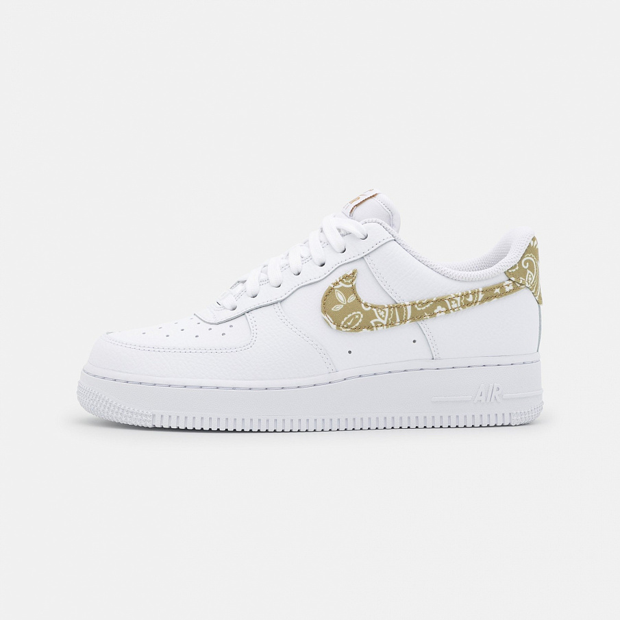 Фото № 1 с приближением к товару «‎Nike Air Force 1 07 Ess Snkr »