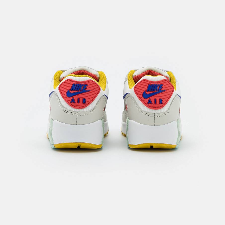 Фото № 4 с приближением к товару «‎Nike Air Max 90 »