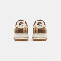 Фото № 3 с приближением к товару «‎Nike Air Force 1 »