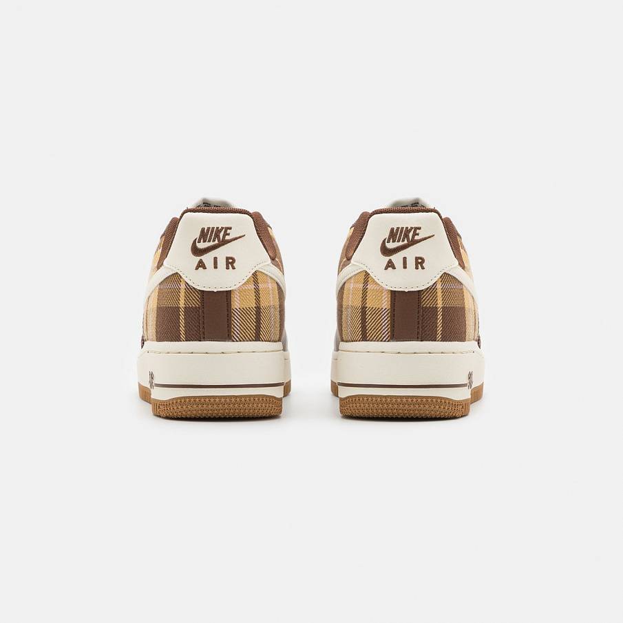 Фото № 3 с приближением к товару «‎Nike Air Force 1 »