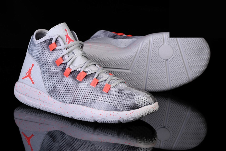 Фото № 4 с приближением к товару «‎Nike Air Jordan Reveal Premium Wolf »