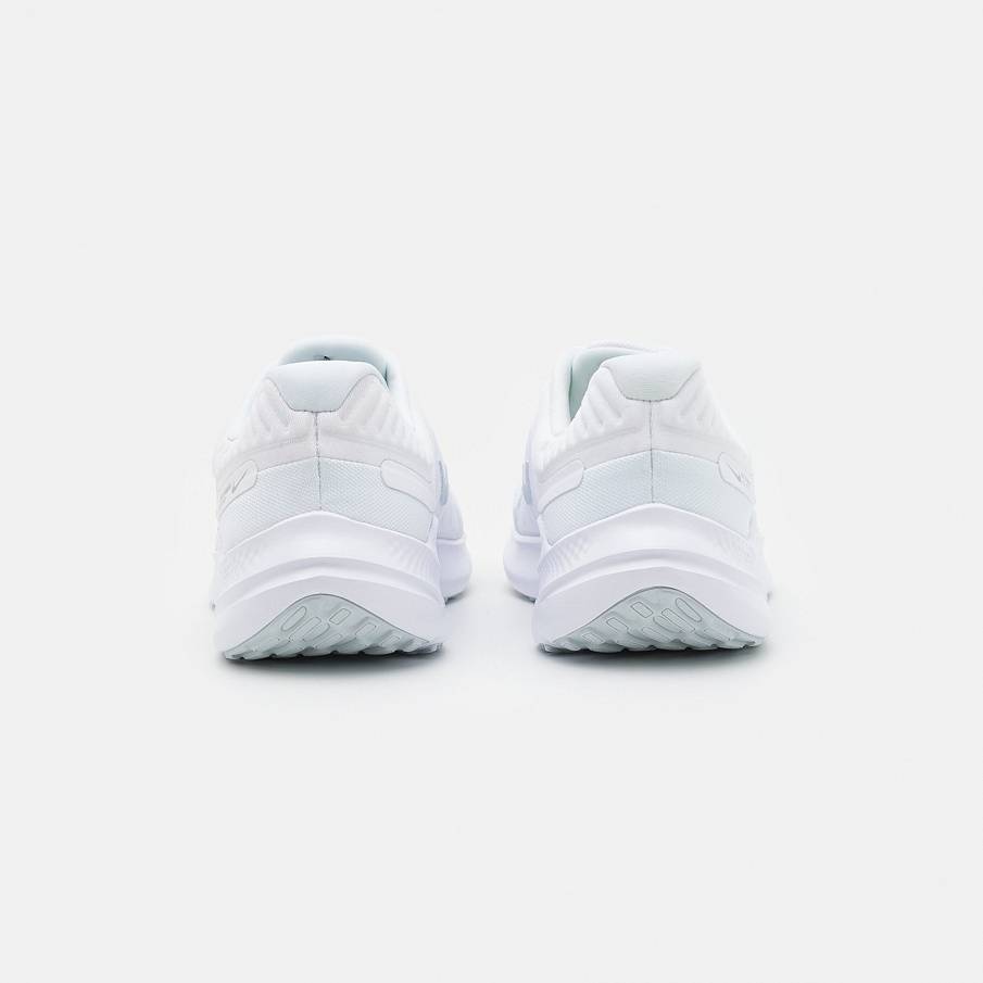 Фото № 3 с приближением к товару «‎Nike Quest 5»