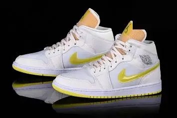 Nike Air Jordan 1 Mid Se Voltage Yellow - 2