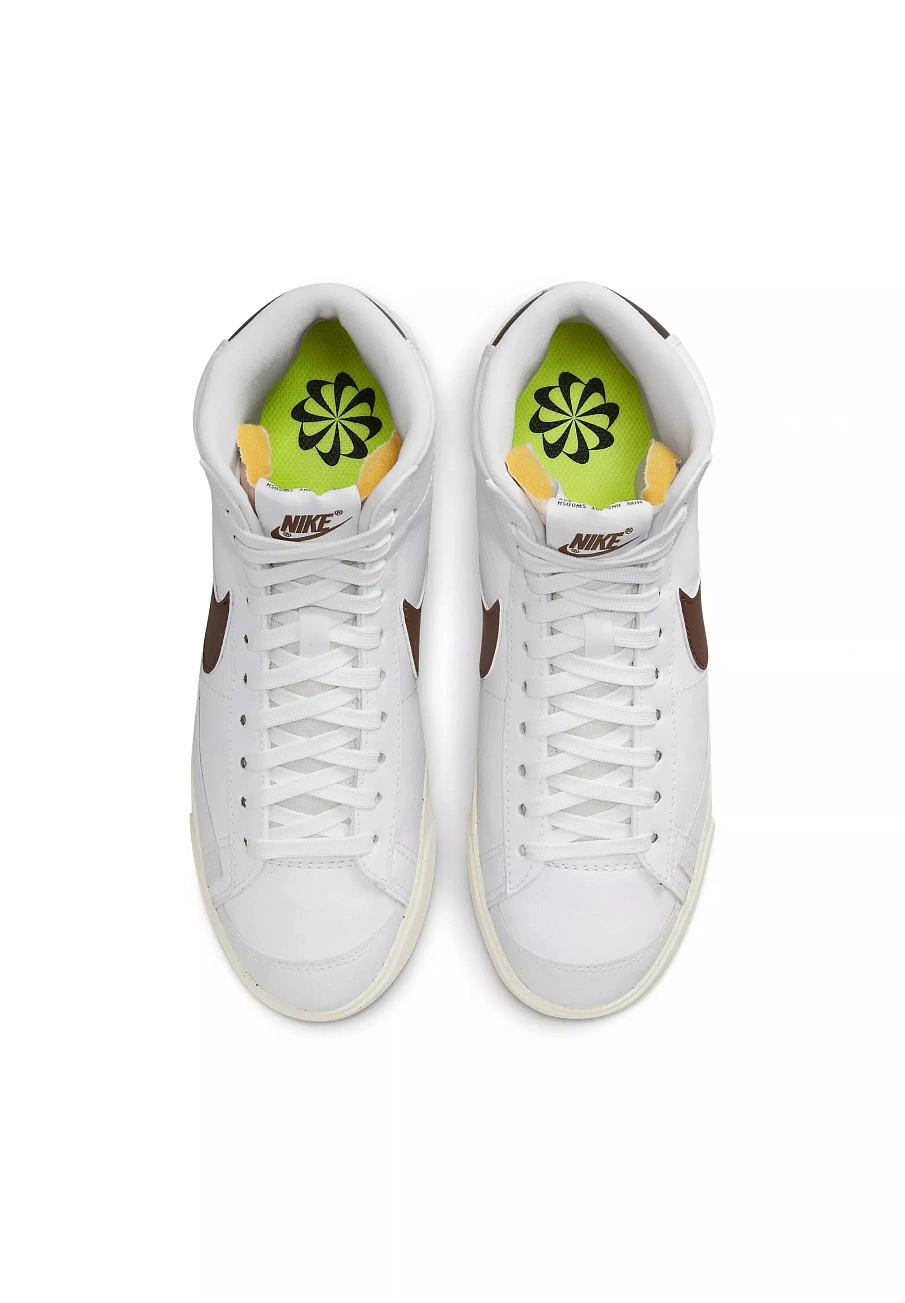 Фото № 4 с приближением к товару «‎BLAZER MID '77 NEXT NATURE»