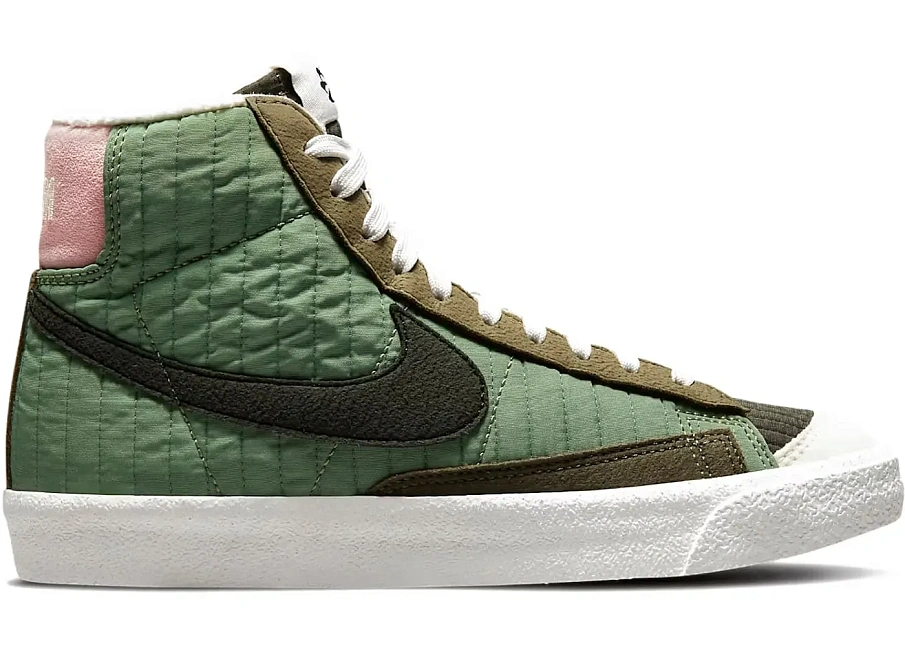 Фото № 1 с приближением к товару «‎Nike Blazer Mid 77 Premium»