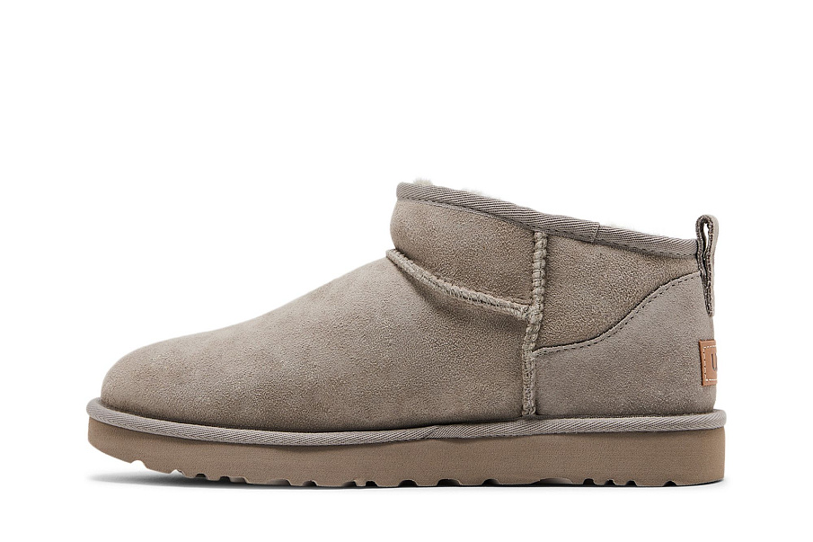 Фото № 4 с приближением к товару «‎UGG Women's Classic Ultra Mini Boot Goat»