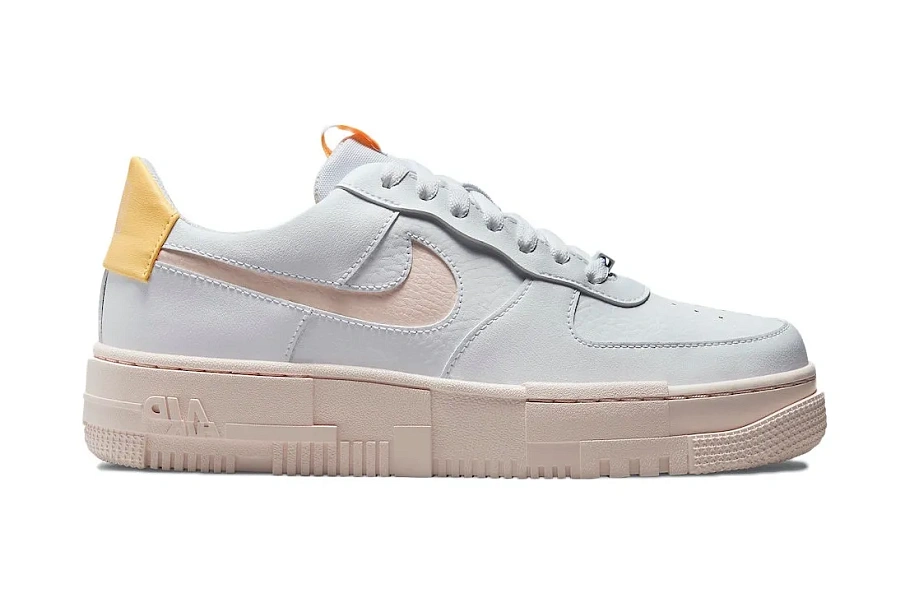 Фото № 1 с приближением к товару «‎Nike Air Force 1 Pixel Arctic Orange »