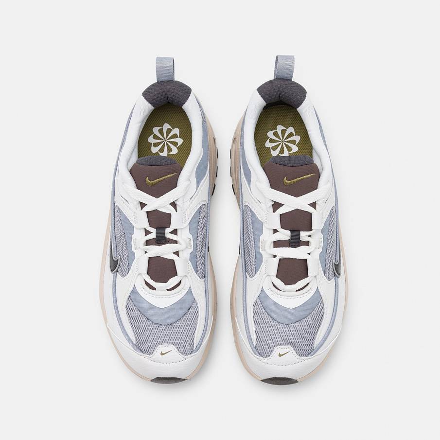 Фото № 5 с приближением к товару «‎Nike Air Max Bliss »