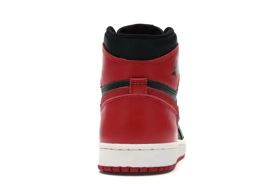Фото № 4 с приближением к товару «‎Jordan 1 Retro Bred (1994)»