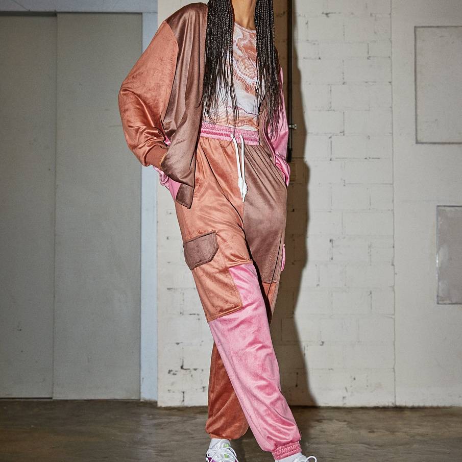 Фото № 2 с приближением к товару «‎Adidas Ozelia »