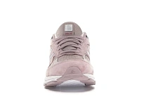 Фото № 2 с приближением к товару «‎New Balance 990v4»