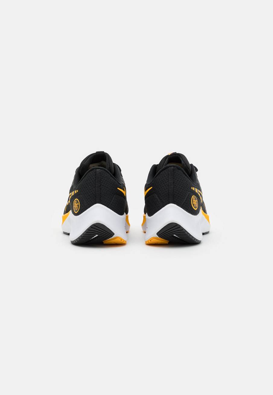 Фото № 3 с приближением к товару «‎Nike Air Zoom Pegasus 38»