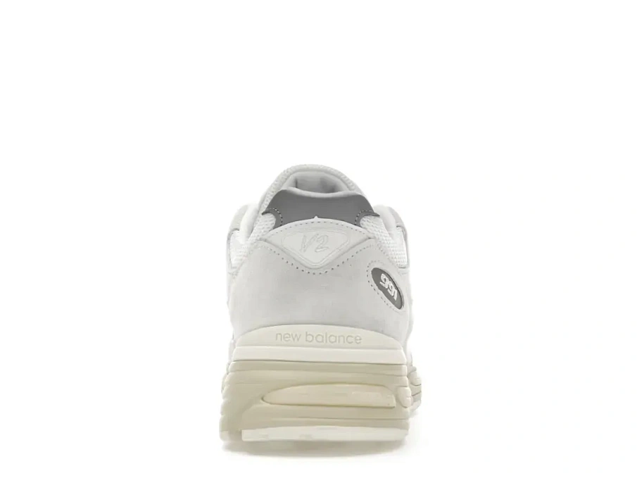 Фото № 4 с приближением к товару «‎New Balance 991v2»