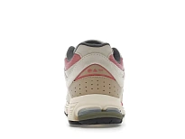 Фото № 4 с приближением к товару «‎New Balance 2002R»