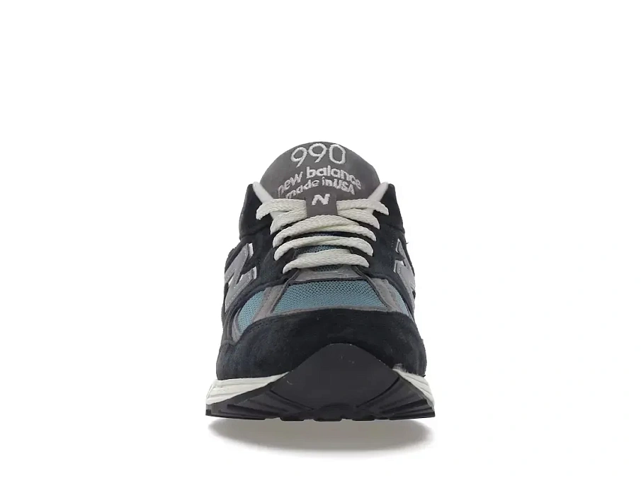Фото № 2 с приближением к товару «‎New Balance 990v2»