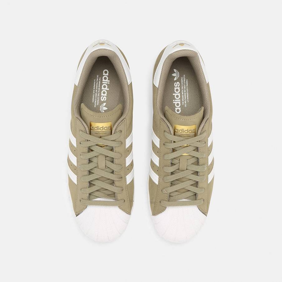 Фото № 4 с приближением к товару «‎Adidas Superstar »