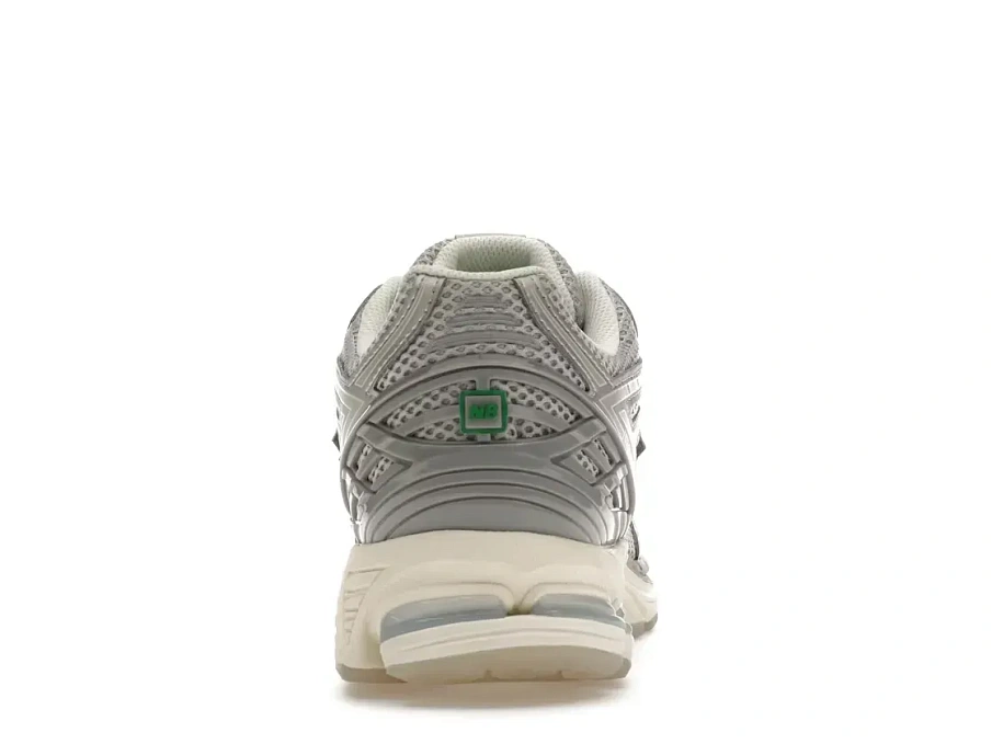 Фото № 4 с приближением к товару «‎New Balance 1906R»
