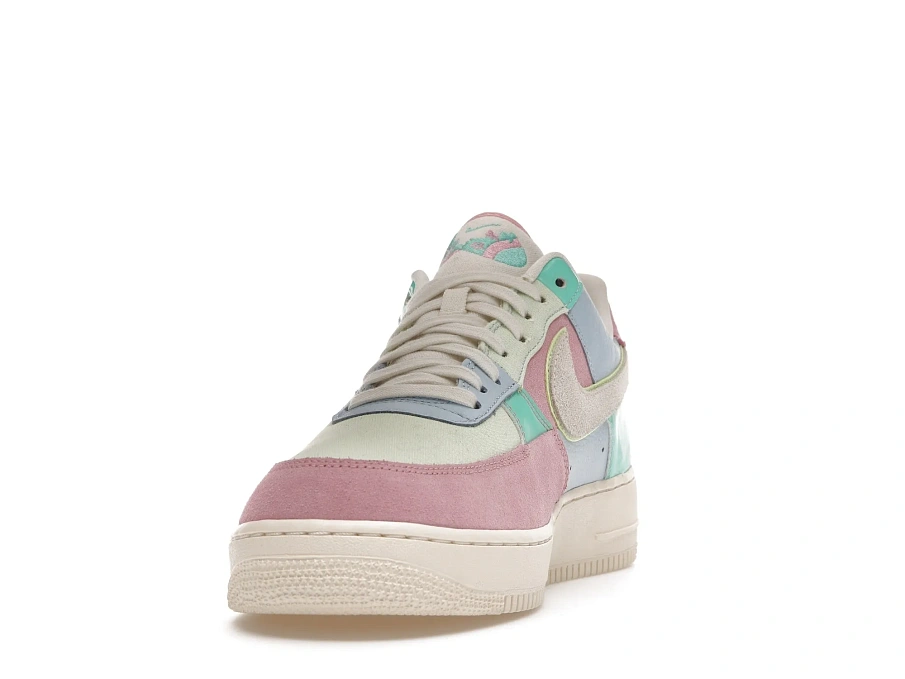 Фото № 4 с приближением к товару «‎Nike Air Force 1 Low Easter (2018)»