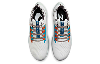 Фото № 4 с приближением к товару «‎Nike Air Zoom Pegasus 38 Sneakers WhiteBrownBlue»