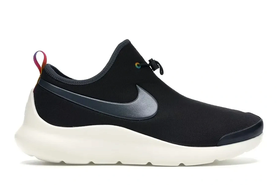 Фото № 1 с приближением к товару «‎Nike Aptare SE»