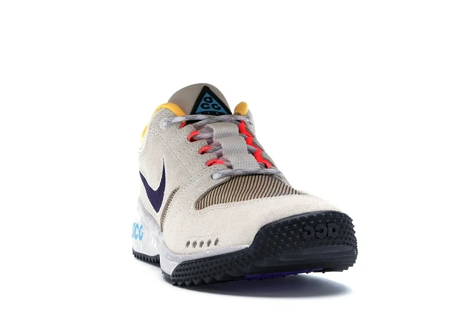 Фото № 4 с приближением к товару «‎Nike ACG Dog Mountain Summit White Black Laser Orange»