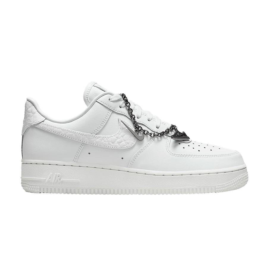 Фото № 1 с приближением к товару «‎Nike Women's Air Force 1 07 Low Summit White/White/Metallic Silver/Summit White»