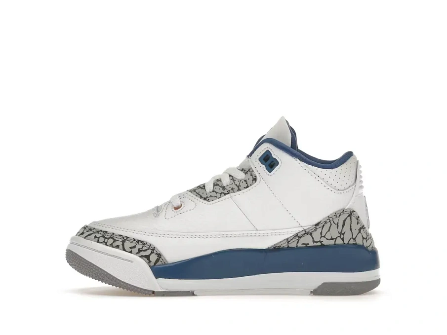 Фото № 3 с приближением к товару «‎Jordan 3 Retro»