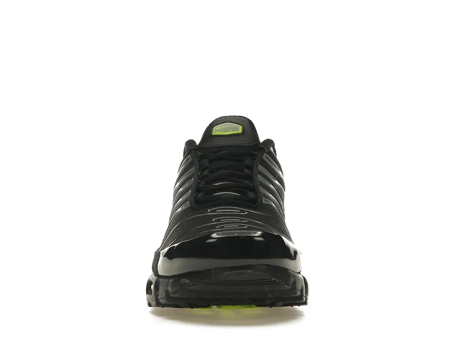 Фото № 2 с приближением к товару «‎Nike Air Max Plus Black Volt»