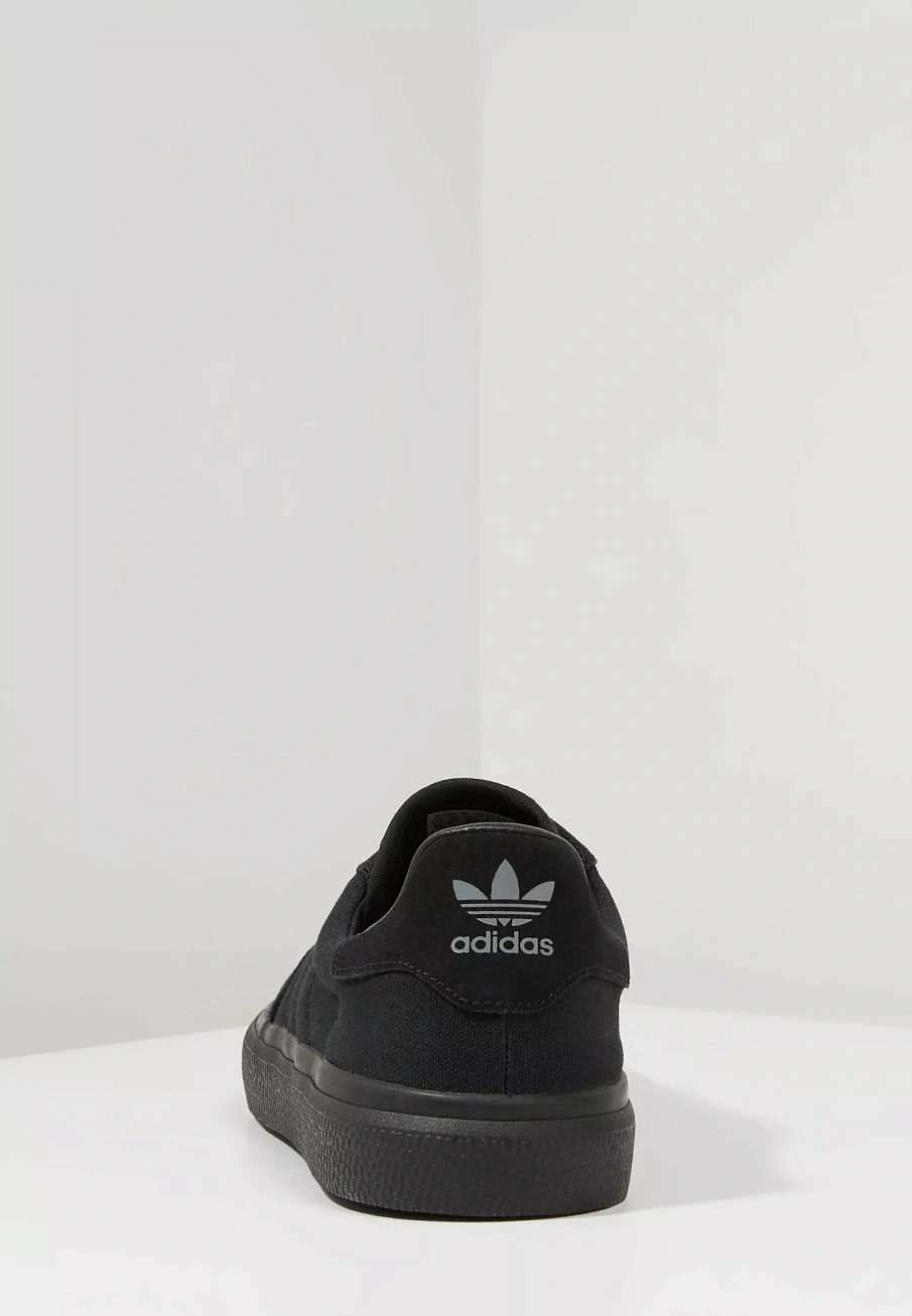 Фото № 3 с приближением к товару «‎3MC»