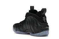 Фото № 6 с приближением к товару «‎Nike Air Foamposite One All-Over Swoosh Black»