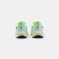 Фото № 3 с приближением к товару «‎Nike Air Zoom Pegasus 39»
