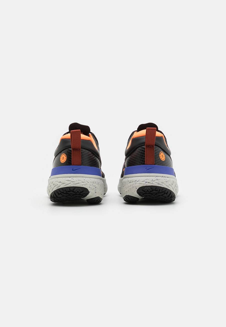 Фото № 3 с приближением к товару «‎Nike React Miler 2 Shield»