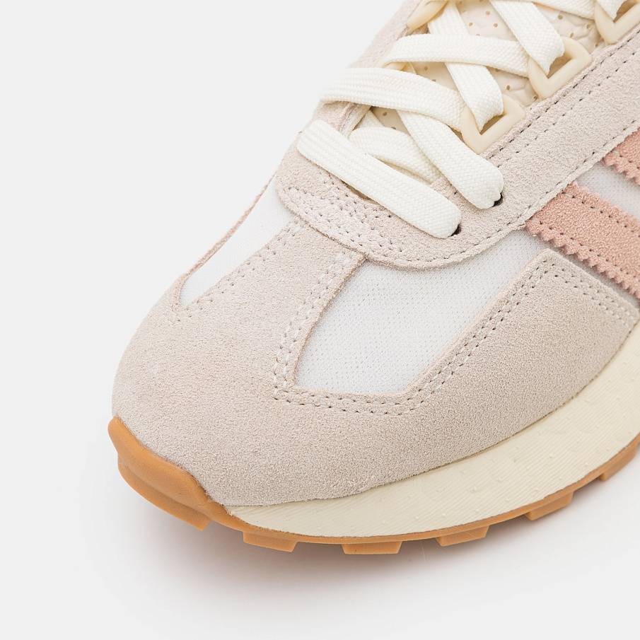 Фото № 4 с приближением к товару «‎Adidas Retropy E5 »