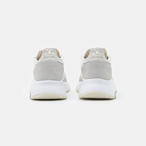 Фото № 3 с приближением к товару «‎Adidas Retropy F2 »