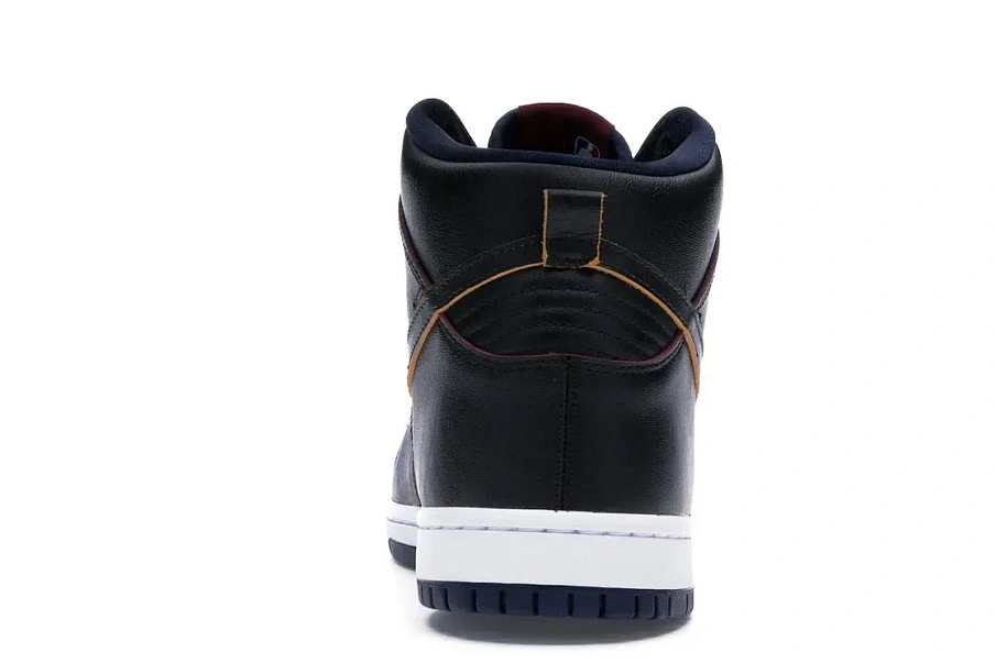 Фото № 4 с приближением к товару «‎Nike SB Dunk High NBA Cavs»