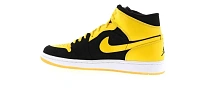 Фото № 3 с приближением к товару «‎Jordan 1 Retro»