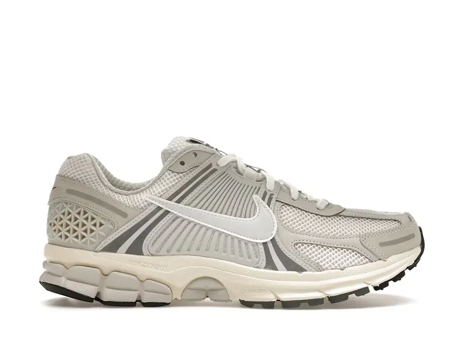 Фото № 1 с приближением к товару «‎Nike Zoom Vomero 5»