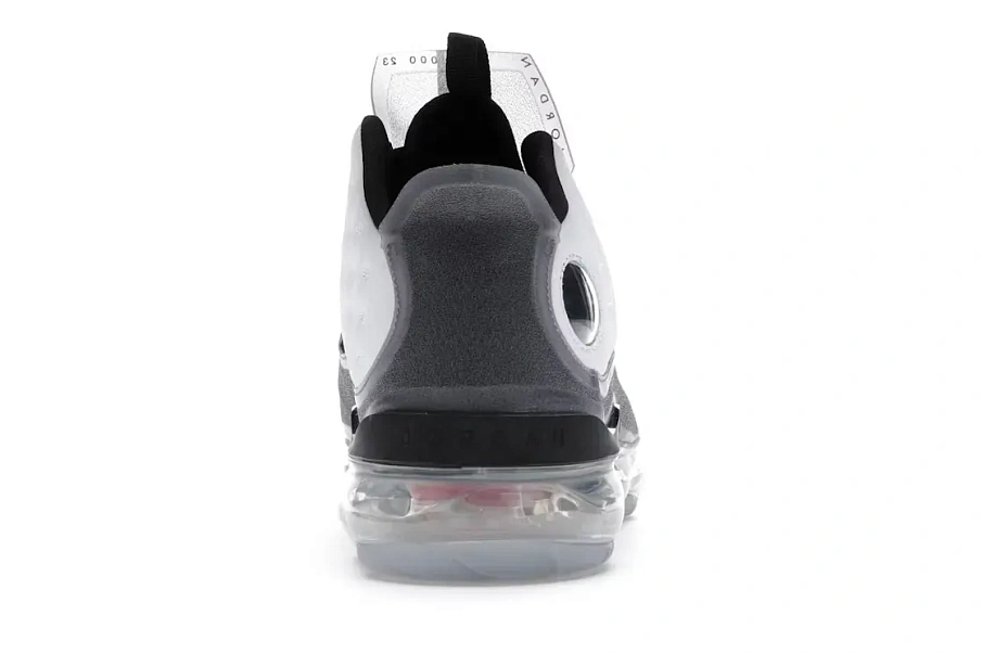 Фото № 4 с приближением к товару «‎Jordan Reign»