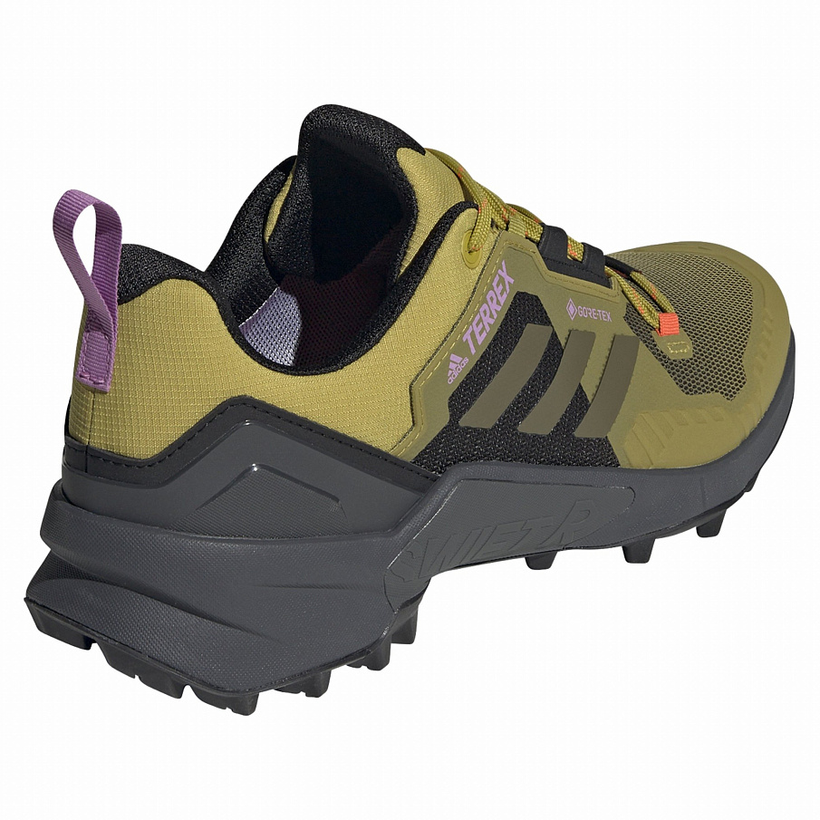 Фото № 3 с приближением к товару «‎Adidas»