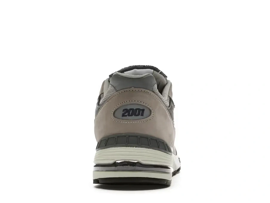 Фото № 4 с приближением к товару «‎New Balance 991»