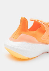 Фото № 5 с приближением к товару «‎Adidas Ultraboost 22»