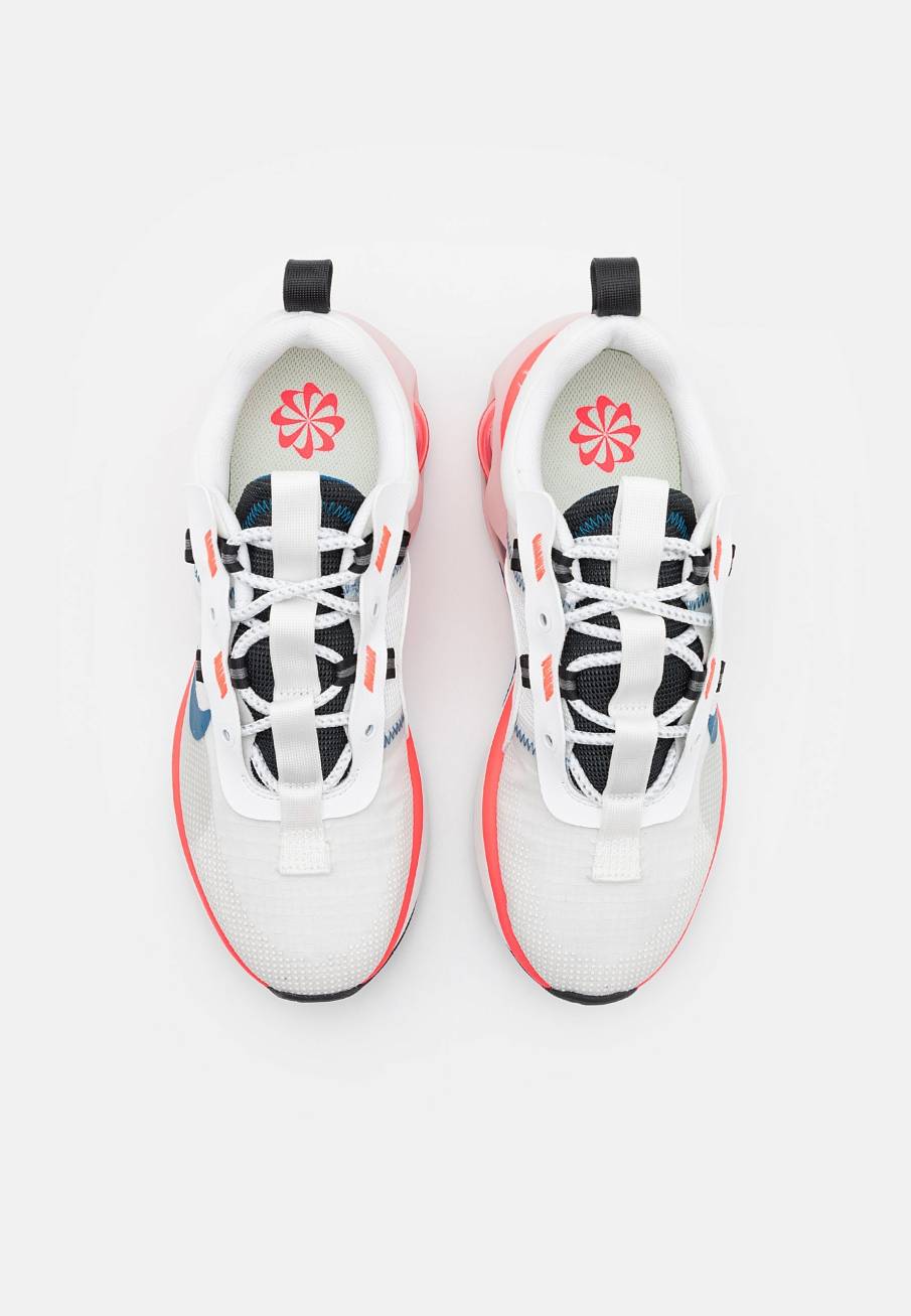 Фото № 3 с приближением к товару «‎Nike Air Max 2021 »